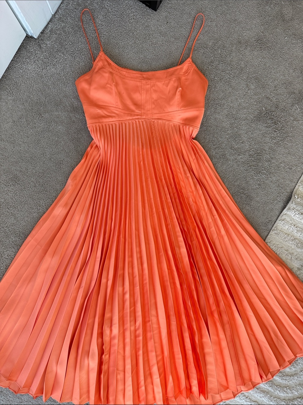 House of Harlow 1960 Coral-Orange Pleated Midi Dress - Picture 1 of 12